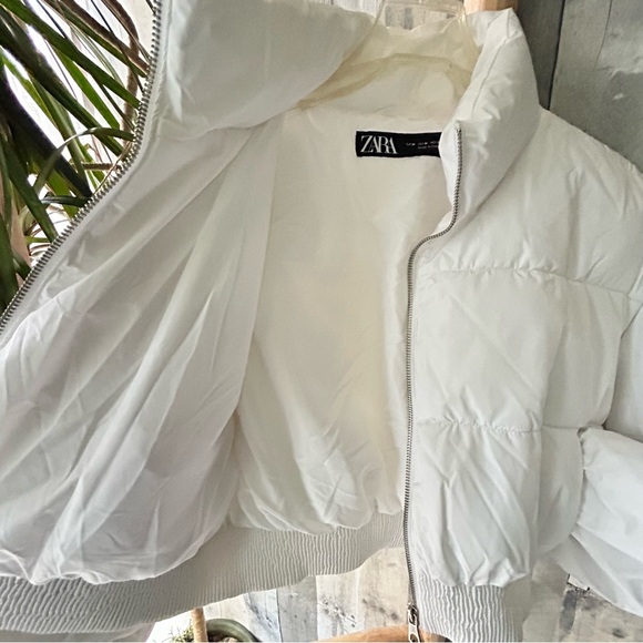 🌴 Cutest Zara Women's White Puffer Jacket - Picture 4 of 13